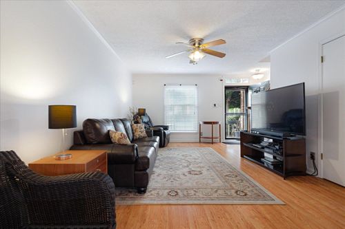 5868-5868 Roxbury Dr, Memphis, TN, 38119-5126 | Card Image