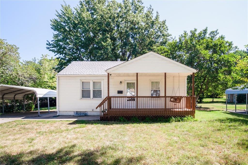 Willow Ave, Raytown, MO 64133