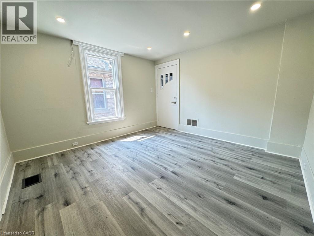 Residential Lease in Brantford 3