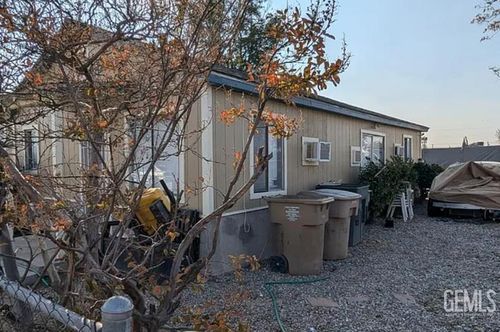 408 Powell Ln, Bakersfield, CA, 93307 | Card Image