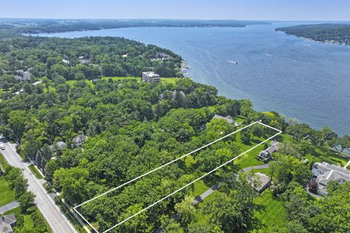 630 S Lake Shore Dr, Lake Geneva, WI, 53147-2125 | Card Image