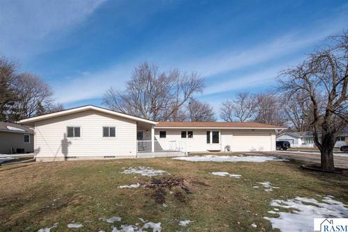 232 W Skyline Ct, Mankato, MN, 56001-1923 | Card Image