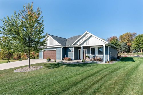 135 Shoreview Dr, Elysian, MN, 56028-1203 | Card Image