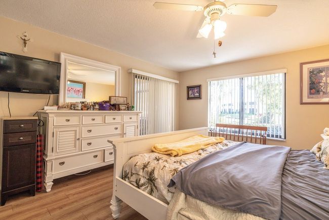 APT-2 - 5740 Marina Dr, House attached with 2 bedrooms, 2 bathrooms and null parking in Sebastian FL | Image 10