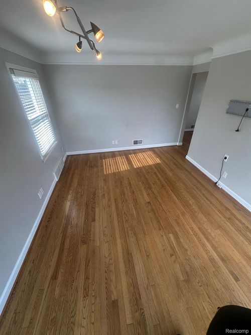 3602 Ravena Ave, Royal Oak, MI, 48073-2140 | Card Image