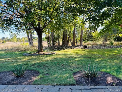 1-12324 Nantucket Drive, Green Oak Township, MI, 48178 | Card Image