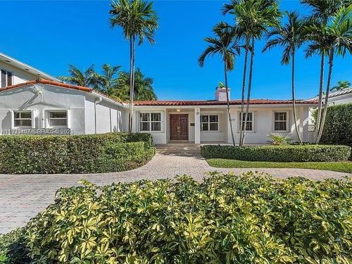 5371 N Bay Rd, Miami Beach, FL, 33140-2030 | Card Image