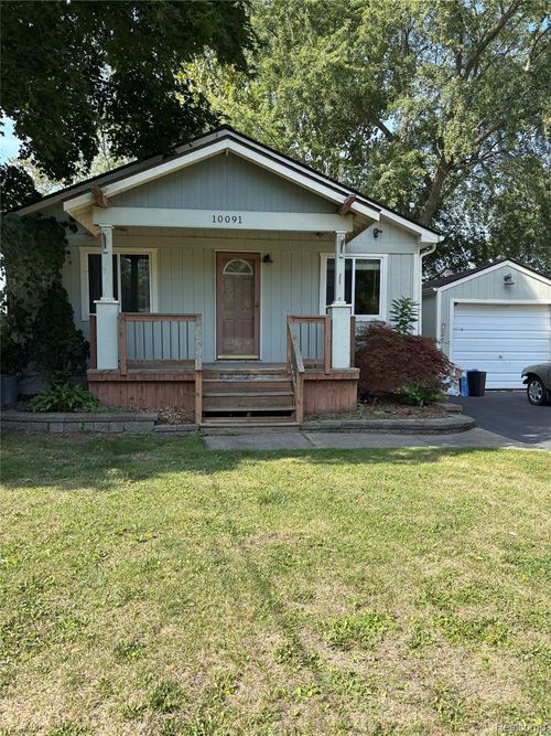 10091 Graham Dr, Clarkston, MI, 48348-2421 | Card Image