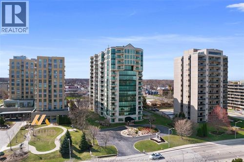 101a-4789 Riverside Dr E, Windsor, ON, N8Y5A2 | Card Image