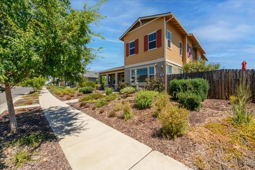 903 Wyatt Ln, Winters, CA, 95694-2149 | Card Image