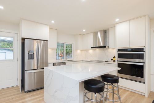 22653 Kendrick Loop, Maple Ridge, BC, V2X8Y9 | Card Image