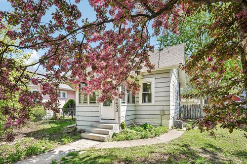 4433 43rd Ave S, Minneapolis, MN, 55406-4050 | Card Image