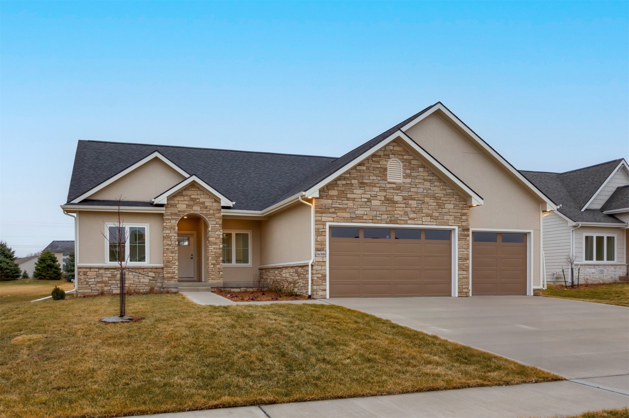 Goodman Dr, Urbandale, IA 50323