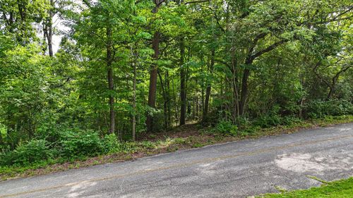 5064 Hunter Trl, Hixson, TN, 37343 | Card Image
