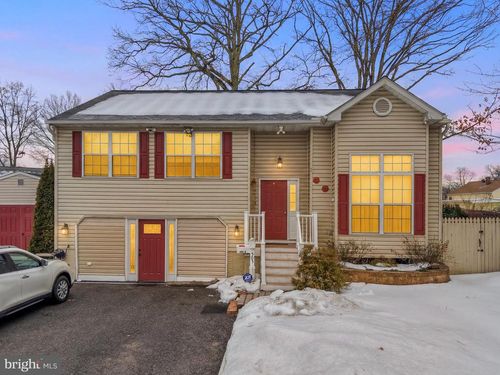 505 Aquahart Rd, GLEN BURNIE, MD, 21061-3909 | Card Image