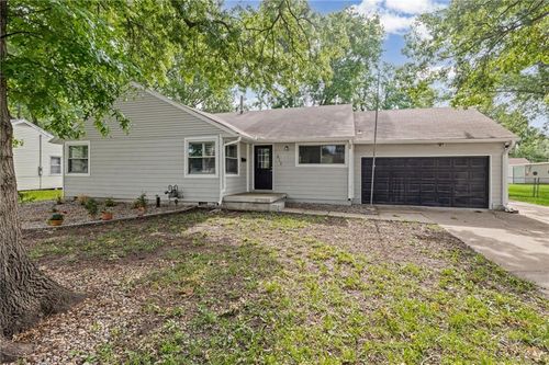 612 S Sherman Ave, Olathe, KS, 66061-4335 | Card Image