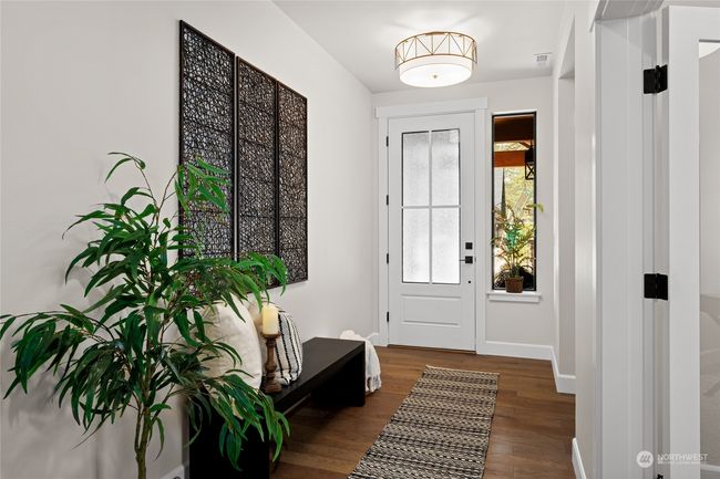 Entry way | Image 25
