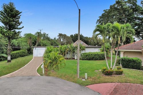 4808 Queen Palm Ln, Tamarac, FL, 33319-3544 | Card Image