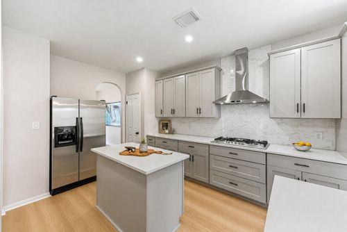 11200 Savin Hill Ln, Austin, TX, 78739-1678 | Card Image