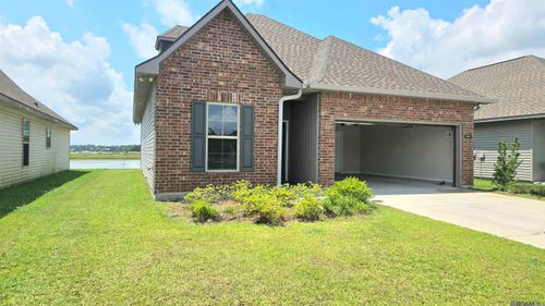 9674 Muncy Ln, Denham Springs, LA, 70726-8074 | Card Image