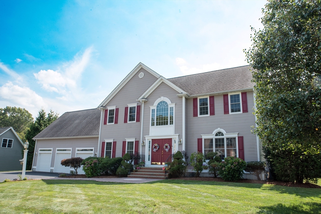 Twin Birch Dr, Cranston, RI 02921