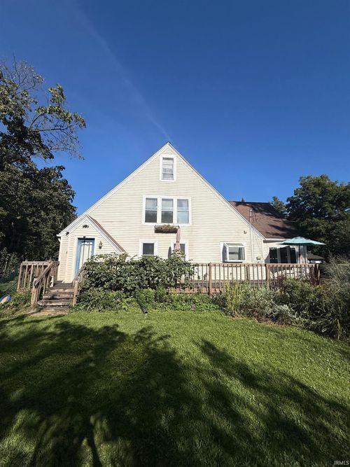 6682 N 6th Trail, North Webster, IN, 46555-9724 | Card Image