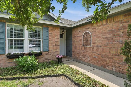 1103 Sacramento, Portland, TX, 78374-4173 | Card Image