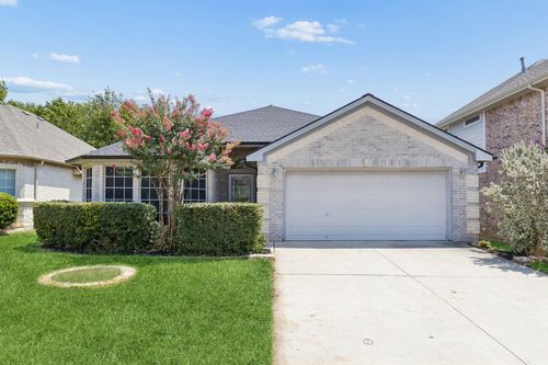 8624 Corral Cir, Fort Worth, TX, 76244-8024 | Card Image