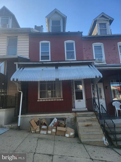 1216 Spring St, READING, PA, 19604-2221 | Card Image