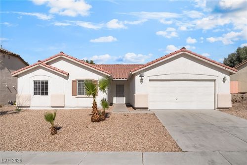 6488 New Brunswick Ave, Las Vegas, NV, 89110-2879 | Card Image