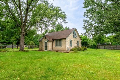 2848 117th St, Lake Hallie, WI, 54729-6563 | Card Image