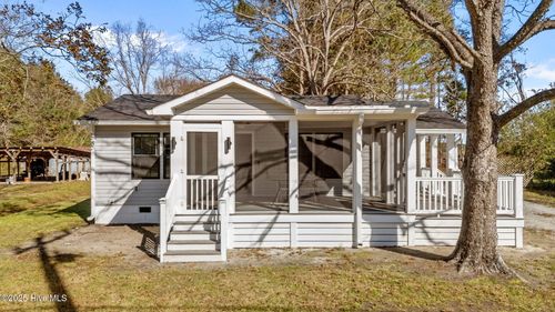 359 Nc Highway 307, Bayboro, NC, 28515-9344 | Card Image