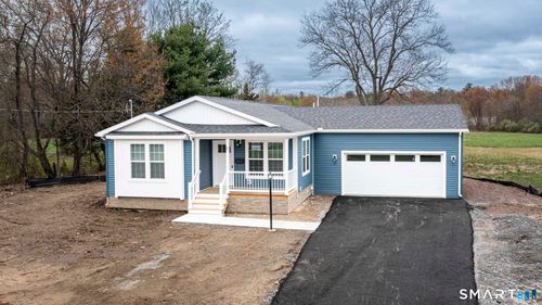 67 Middle Rd, Enfield, CT, 06082-4546 | Card Image