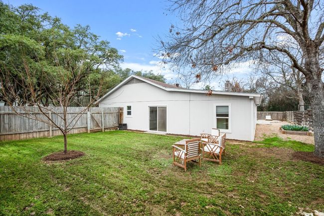 1907 Casa Grande Dr, House other with 3 bedrooms, 2 bathrooms and 4 parking in Austin TX | Image 30