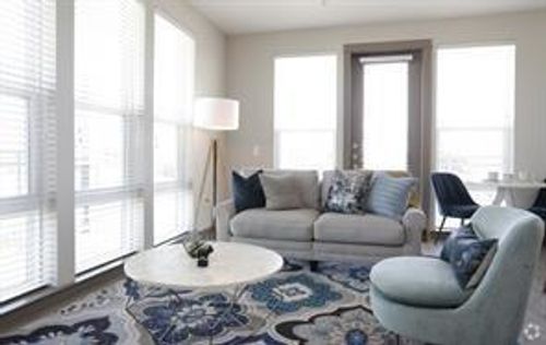 402-1111 N Durham Dr, Houston, TX, 77008-6520 | Card Image