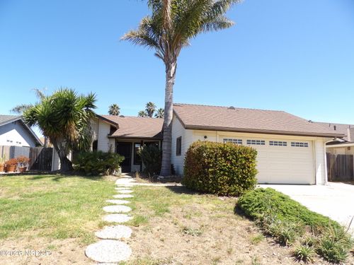 1617 Alexander Ave, Lompoc, CA, 93436-3149 | Card Image