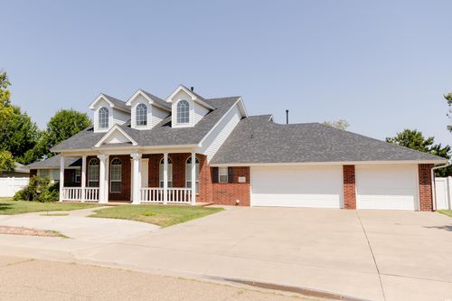 3920 Springwood Dr, Clovis, NM, 88101-9586 | Card Image