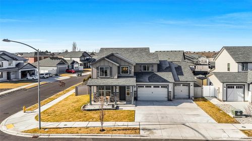 302 N Towhee St, Moses Lake, WA, 98837-8867 | Card Image