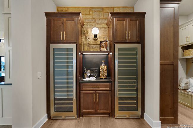 8170 Blue Oak, House other with 4 bedrooms, 5 bathrooms and null parking in Garden Ridge TX | Image 52