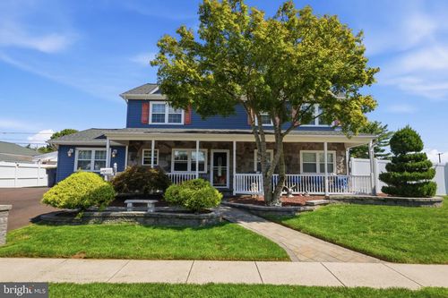 e-551 Stonybrook Dr, LEVITTOWN, PA, 19055-2205 | Card Image