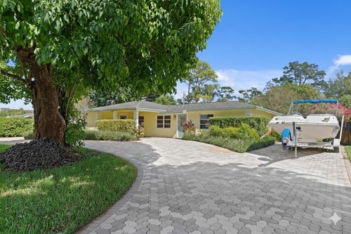 1192 Pineway Dr, Haverhill, FL, 33417-5872 | Card Image