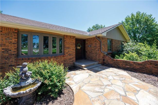 1836 N 4 Th St, House other with 5 bedrooms, 2 bathrooms and null parking in Neodesha KS | Image 4