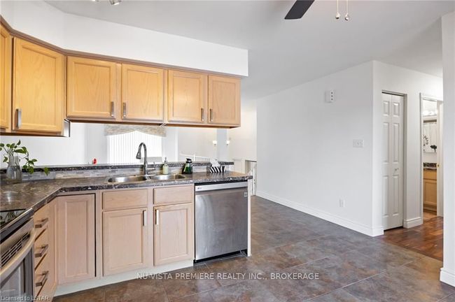 2812 Southridge St, House other with 4 bedrooms, 0 bathrooms and 2 parking in Windsor ON | Image 9