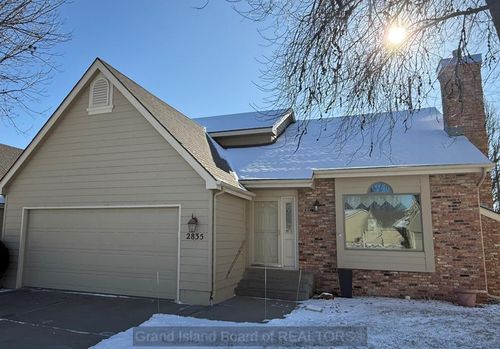 2835 Brentwood Blvd, Grand Island, NE, 68801-7201 | Card Image