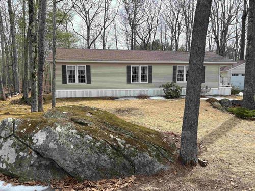 9 Kenyann Dr, Wolfeboro, NH, 03894-4822 | Card Image