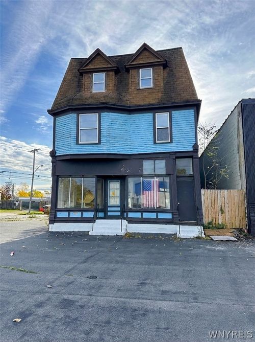 777 Kensington Ave, Buffalo, NY, 14215-2621 | Card Image