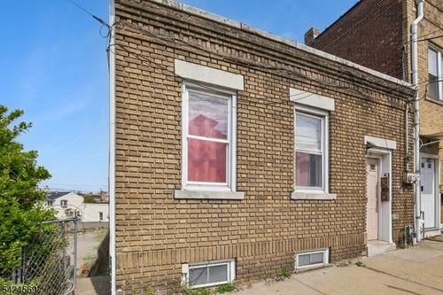 43 Harrison Ave, Garfield, NJ, 07026-1801 | Card Image