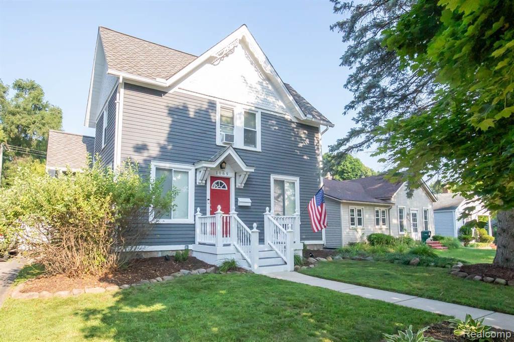Mill St, Plymouth, MI 48170