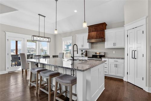 1809 Nw Madi Ct, Grain Valley, MO, 64029-7722 | Card Image