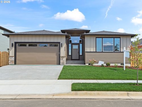 68-2027 E Otter Loop, La Center, WA, 98629-1019 | Card Image